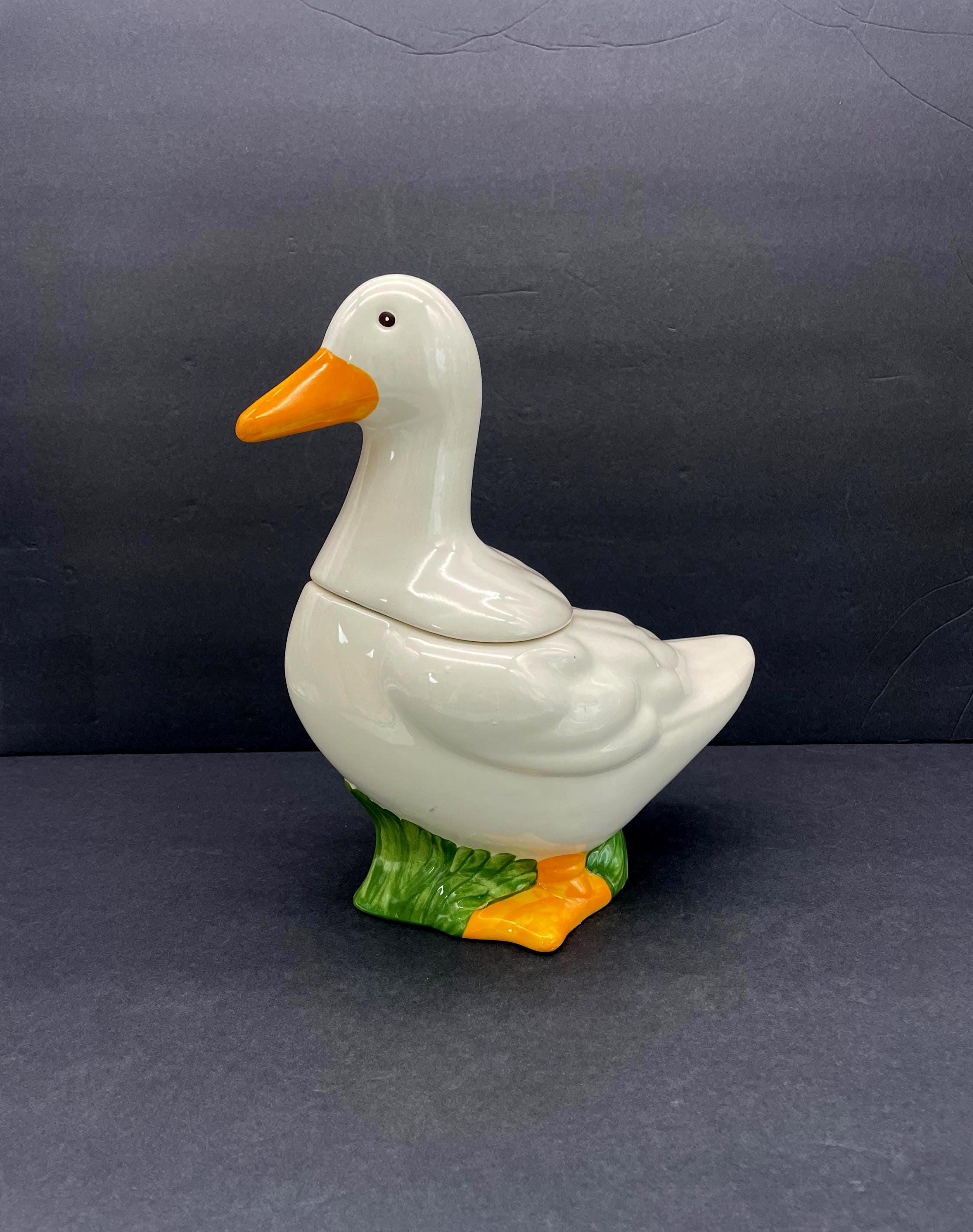 Midcentury Metlox Pottery Poppytrail White Duck Cookie Jar - Made
