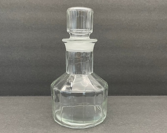 Ciężki, 16-ścienny szklany dekanter do napojów alkoholowych ze szklanym korkiem