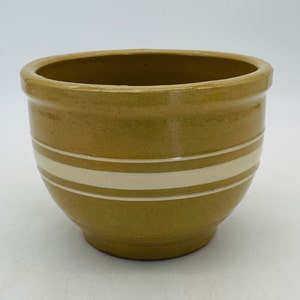 Watt Pottery Eve-N-Bake 6&quot; Yellowware/White Band Bowl