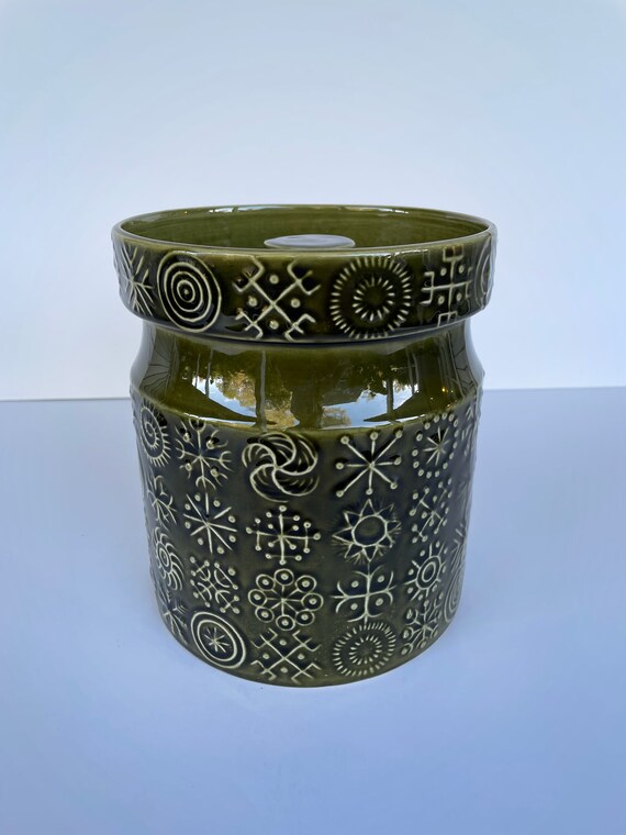 Small Totem Canister in Cream Small Totem Canister in Cream