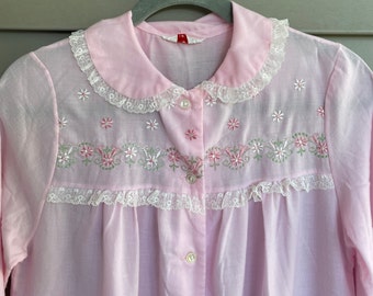 Tom Girl Eastern Isles Light Pink Embroidered and Lace Trim Vintage Nightgown, Size 32