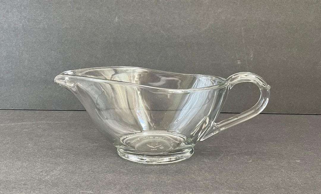 Anchor Hocking Clear Glass Gravy Boat/vintage Gravy Server/made in USA