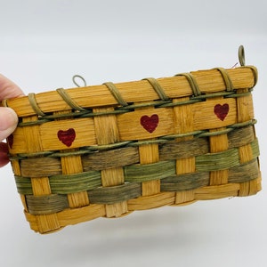 Heart Shaped Woven Basket With Heart Stenciling/vintage Hand Woven ...