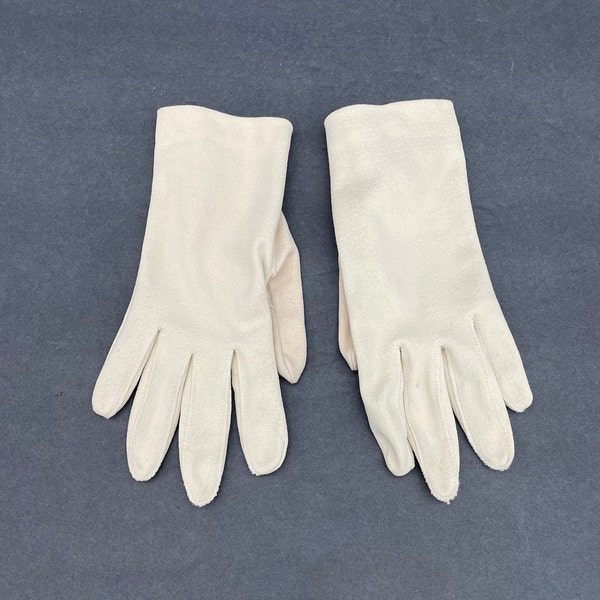 Hansen Pignylon Beige Size 7 Ladies Gloves with Pearl Button