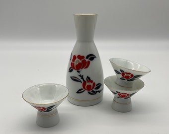 Ozeki Floral Sake Carafe with 3 cups/Vintage Tajima Sake Set