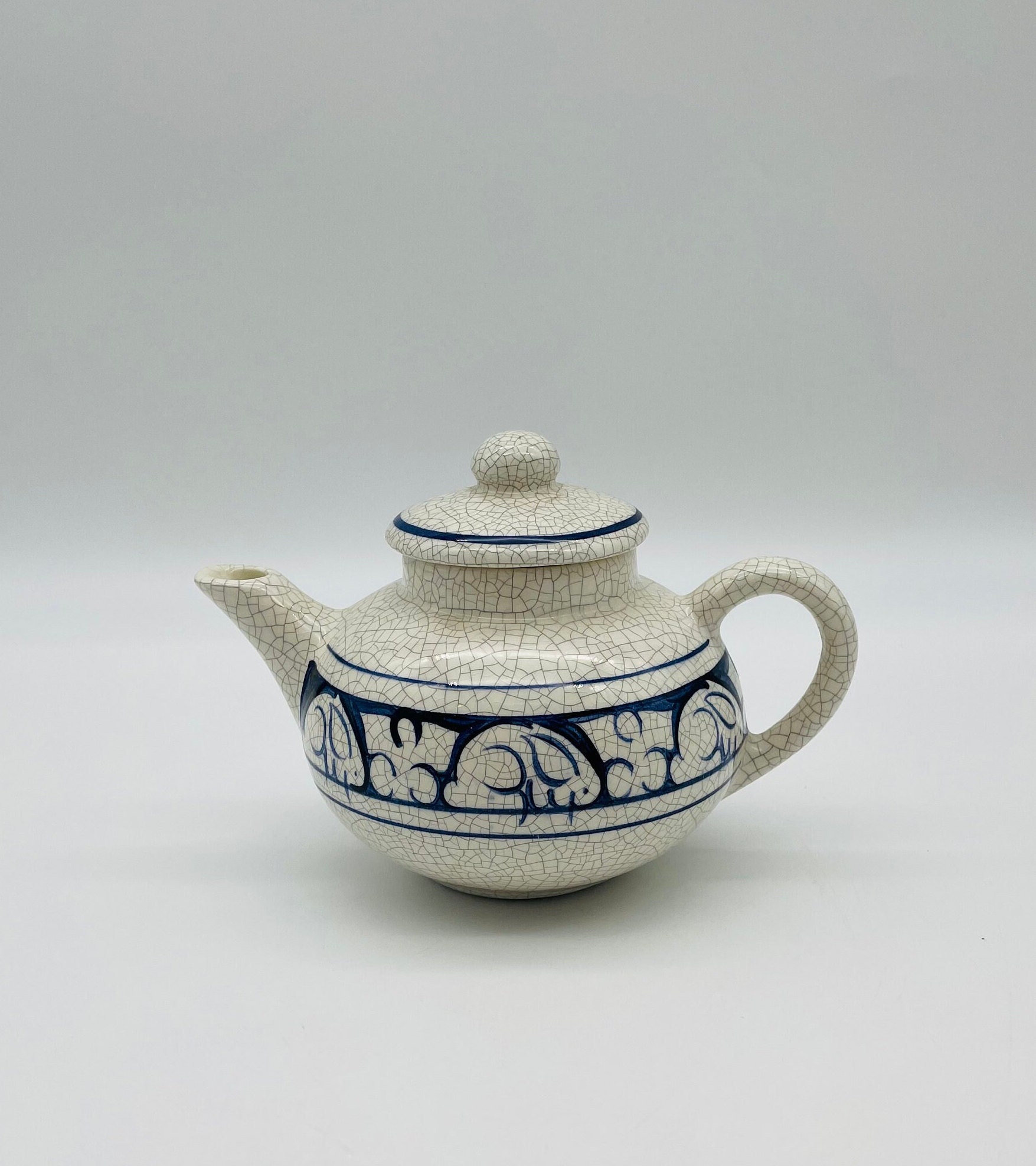 Dedham Pottery Potting Shed Teapot with Grape Design/Vintage Faux