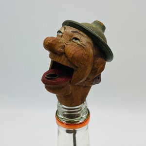 Anri Hand Carved Mechanical Bottle Stopper/Pourer - Made in Italy