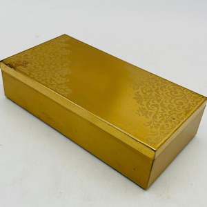 1950&#39;s Elgin American Gold Tone Box with Satin Lining