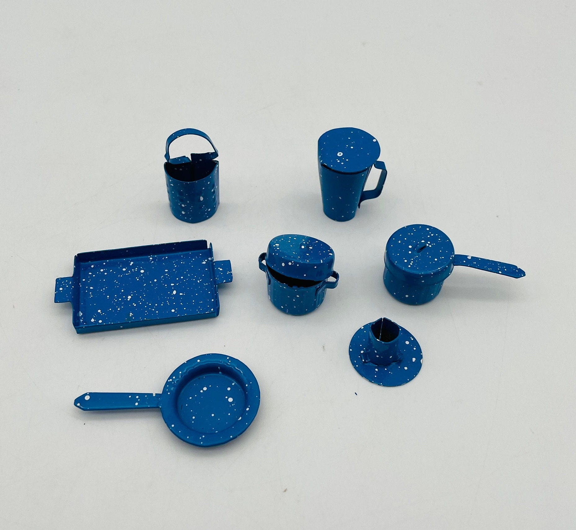 Miniature Dollhouse FAIRY GARDEN Accessories ~ Blue Spatterware Cookware ~ NEW 