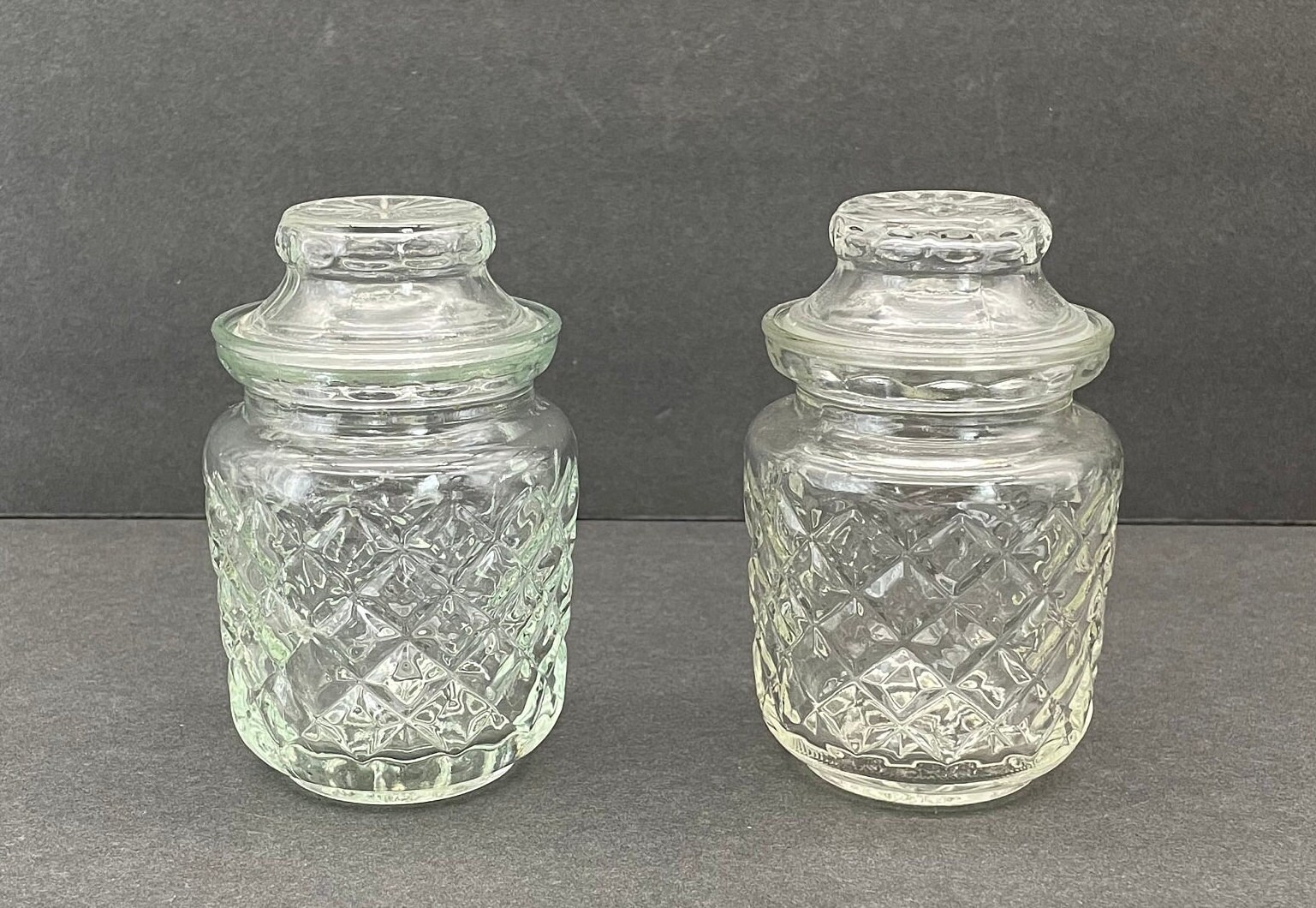 Clear Glass Jar with Lid Quilt Diamond Pattern Spice or Condiment Lot of 5  Small