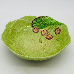 Carlton Ware Floral Green Bowl with Scalloped Rim/Made in England