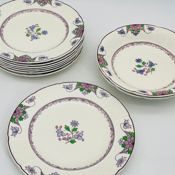 Wedgwood Saxon Etruria Angleterre assiettes à salade et bols à soupe fleurs nattées bleu/lavande (prix à l'unité)