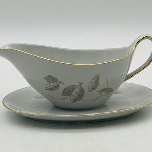Winterling Gold Trim Gravy Boat with Attached Underplate/Bavaria, Germany/Wig 260 Pattern