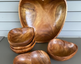 Ensemble de saladier en teck en forme de pomme du milieu du siècle - 6 pièces en bois vintage