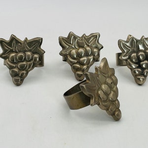 Pewter Grape Napkin Rings/Vintage Napkin Holders
