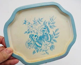 Tinnen dienblad met vlinder uit het midden van de eeuw - blauw en crème blikken dienblad - gemaakt in Hong Kong