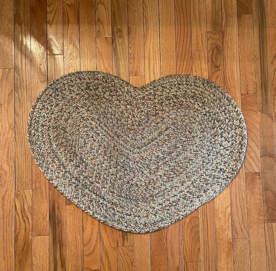 100 Wool Heart Shaped Braided Rug/vintage Accent Rug Etsy