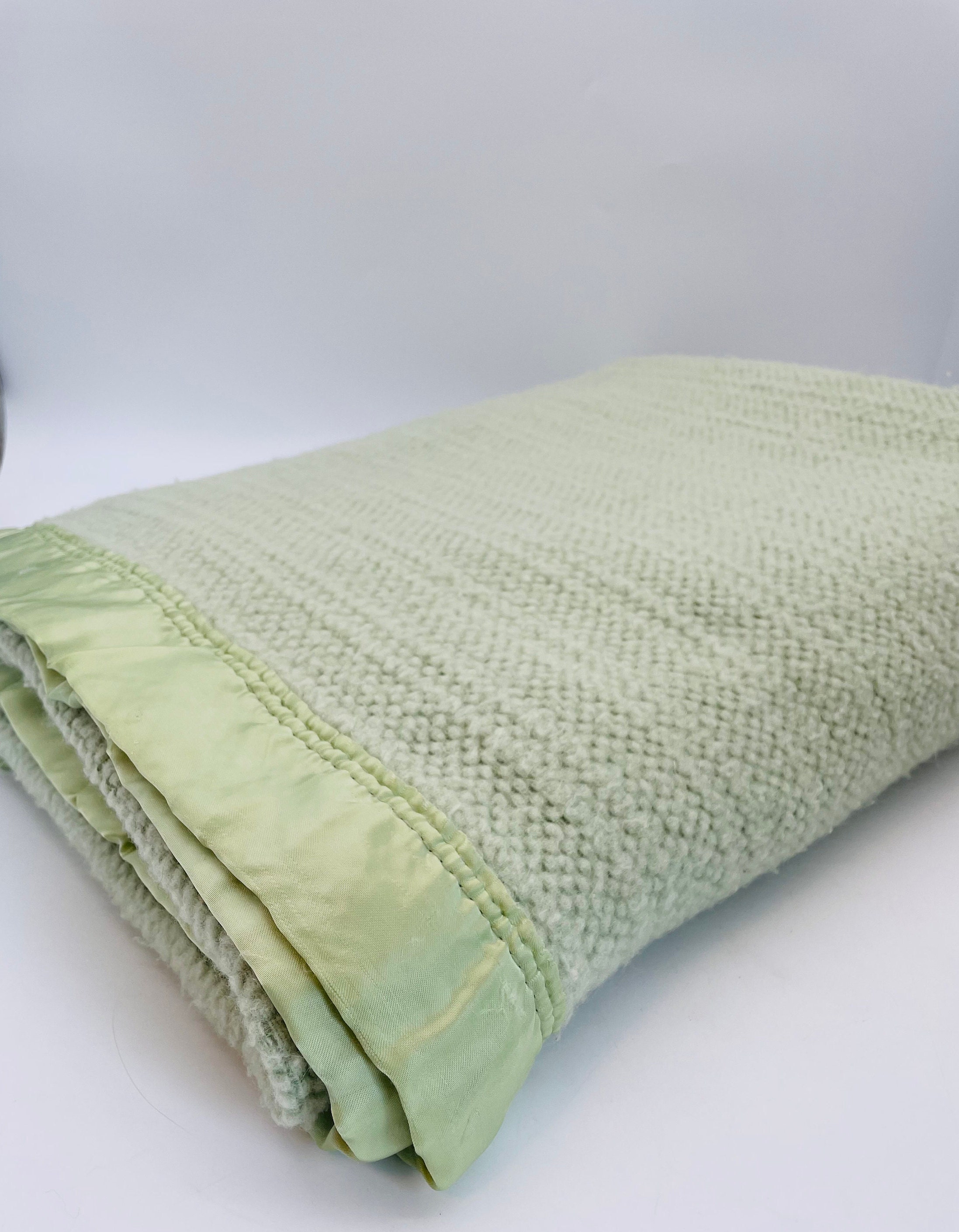 Waffle Weave Acrylic Blanket  Lightweight Throw with Satin Trim