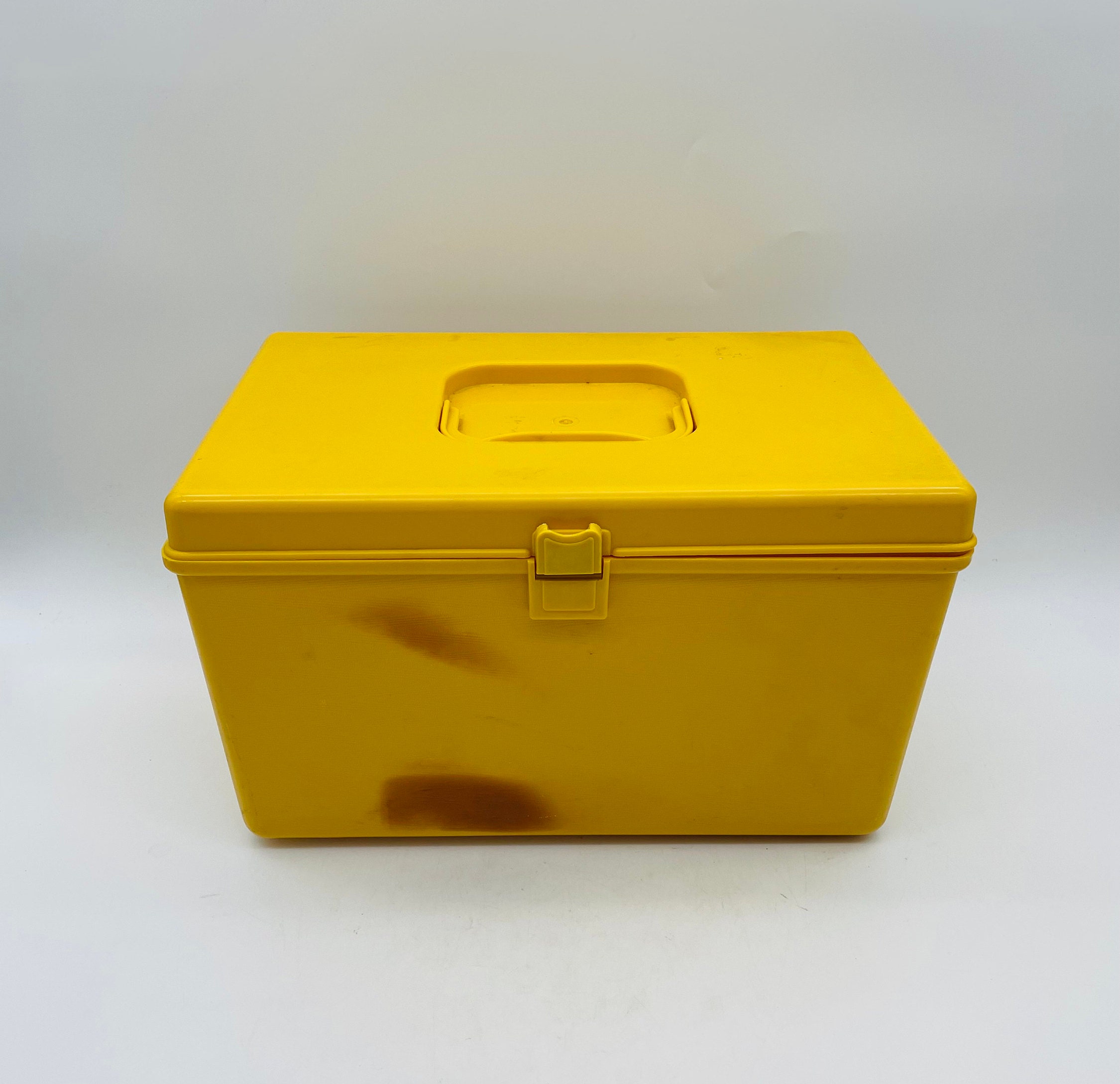 Wil Hold Plastic Sewing Box 