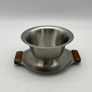 Stainless Steel and Wood Gravy Server with Attached Plate/Made in Japan