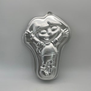 Wilton &quot;Dora The Explorer&quot; Cake Pan/Vintage Birthday Cake Pan