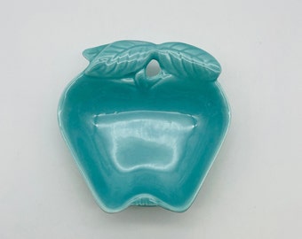 Turquoise Apple Dish/Hoenig of California Pottery #734