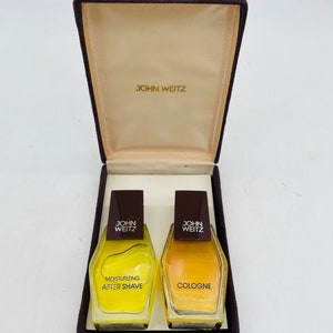 John Weitz After Shave and Cologne Set - 5/8-ounce bottles