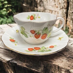 Queens Rosina China Virginia Strawberry - Etsy