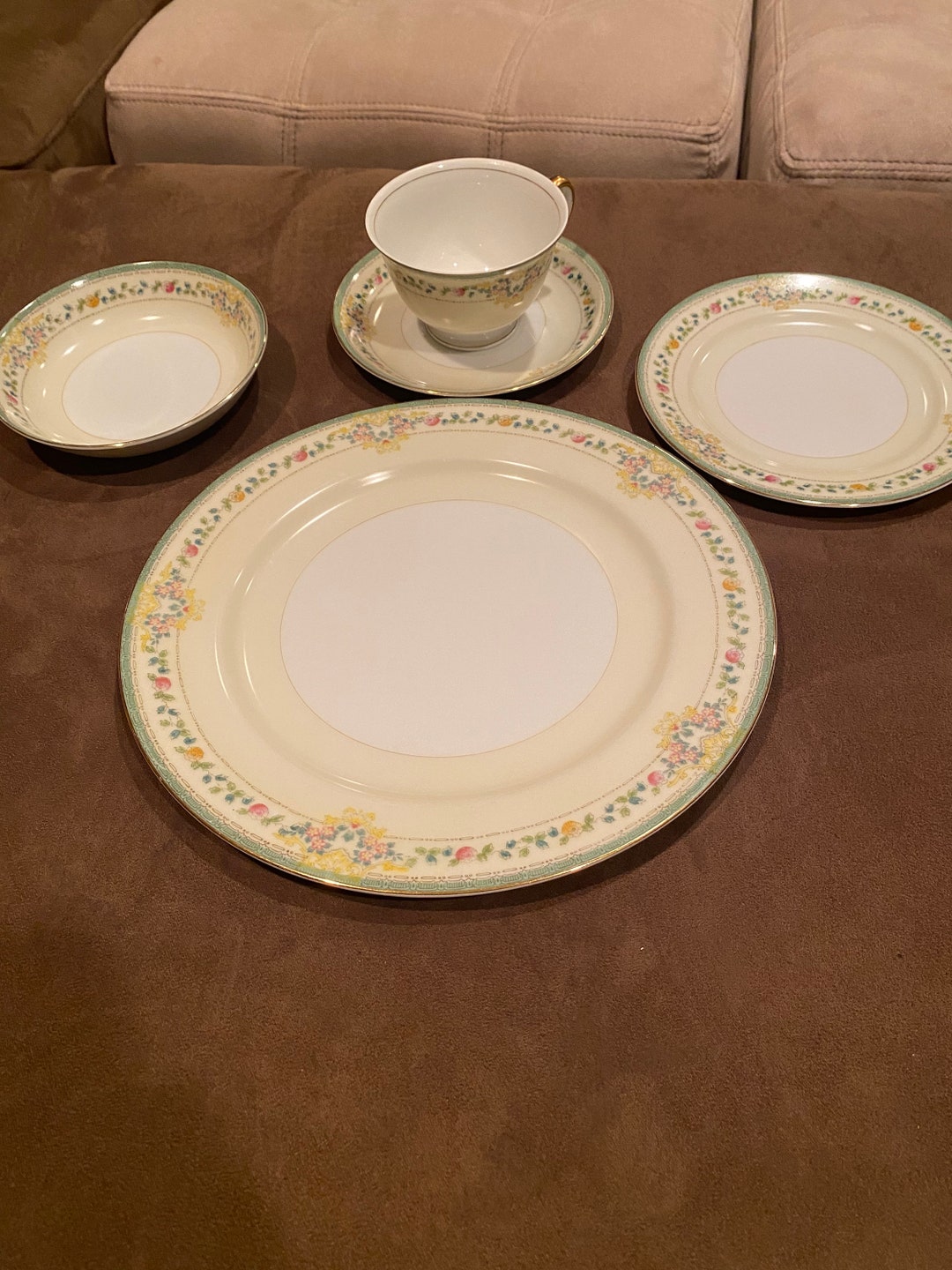 5 Piece Place Setting Meito China Etsy