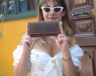 Cartera elegante hecha a mano para mujer, accesorio de cuero de primera calidad, versátil para cualquier ocasión, un regalo de aniversario considerado. Cartera larga para mujer.