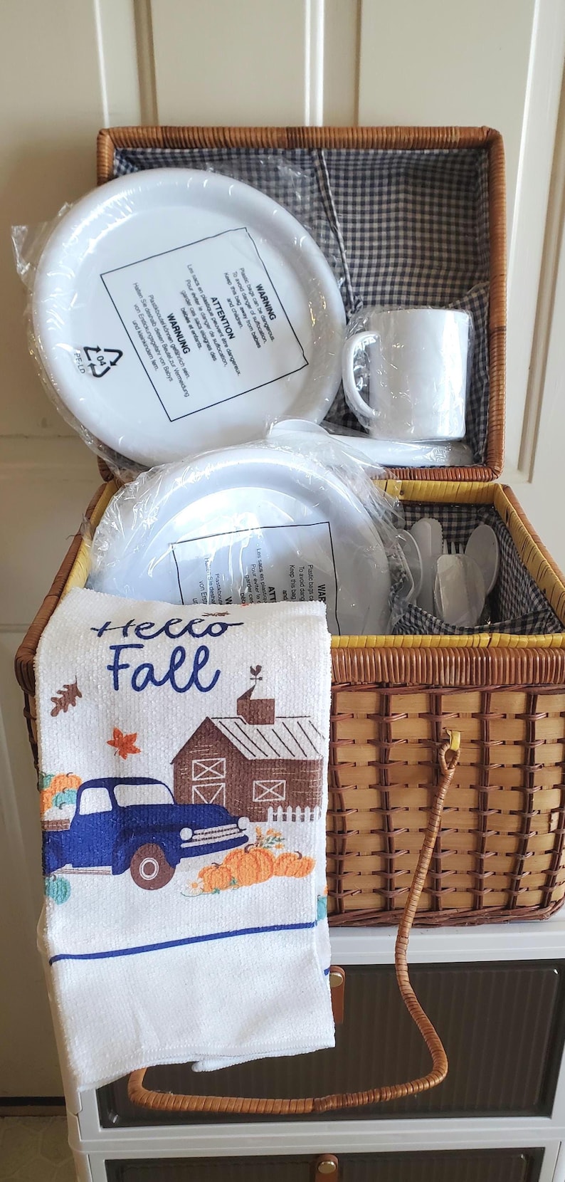 Wicker/rattan Picnic Basket With Plates, Mugs and Utensils for 4 - Etsy