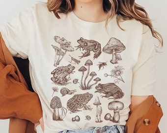 Mushrooms Frogs and Bugs Botanical art T-shirt, Nature Lover Mushroom Tee, Cottagecore Shirt, Vintage T-shirt, Aesthetic Mushroom Shirt