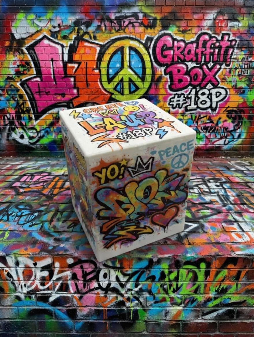 Graffiti toys - Etsy 日本