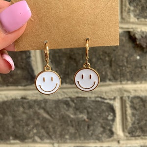 smiley huggies