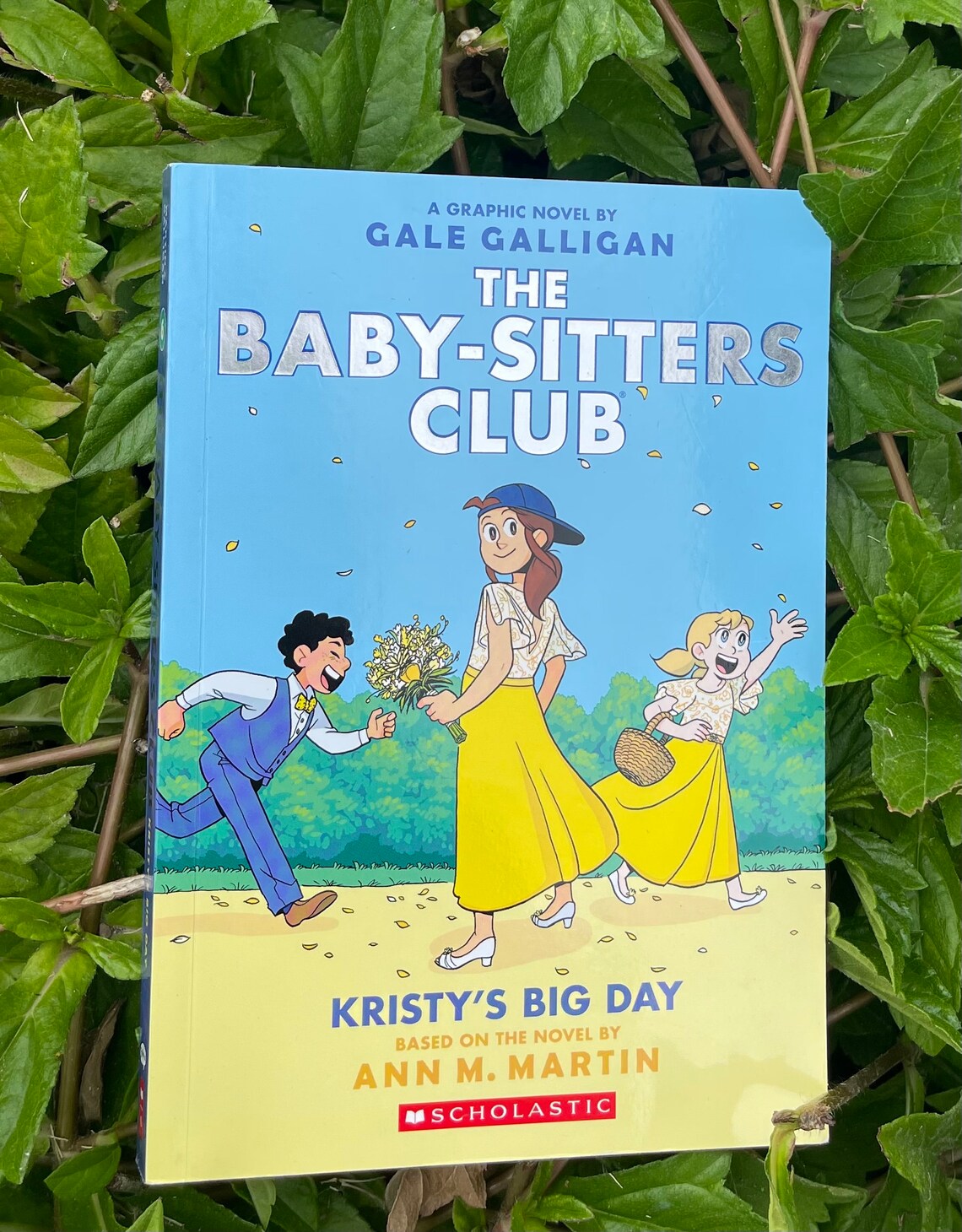 Kristy's Big Day: A Graphic Novel (The Baby-Sitters Club #6) By Ann M. Martin