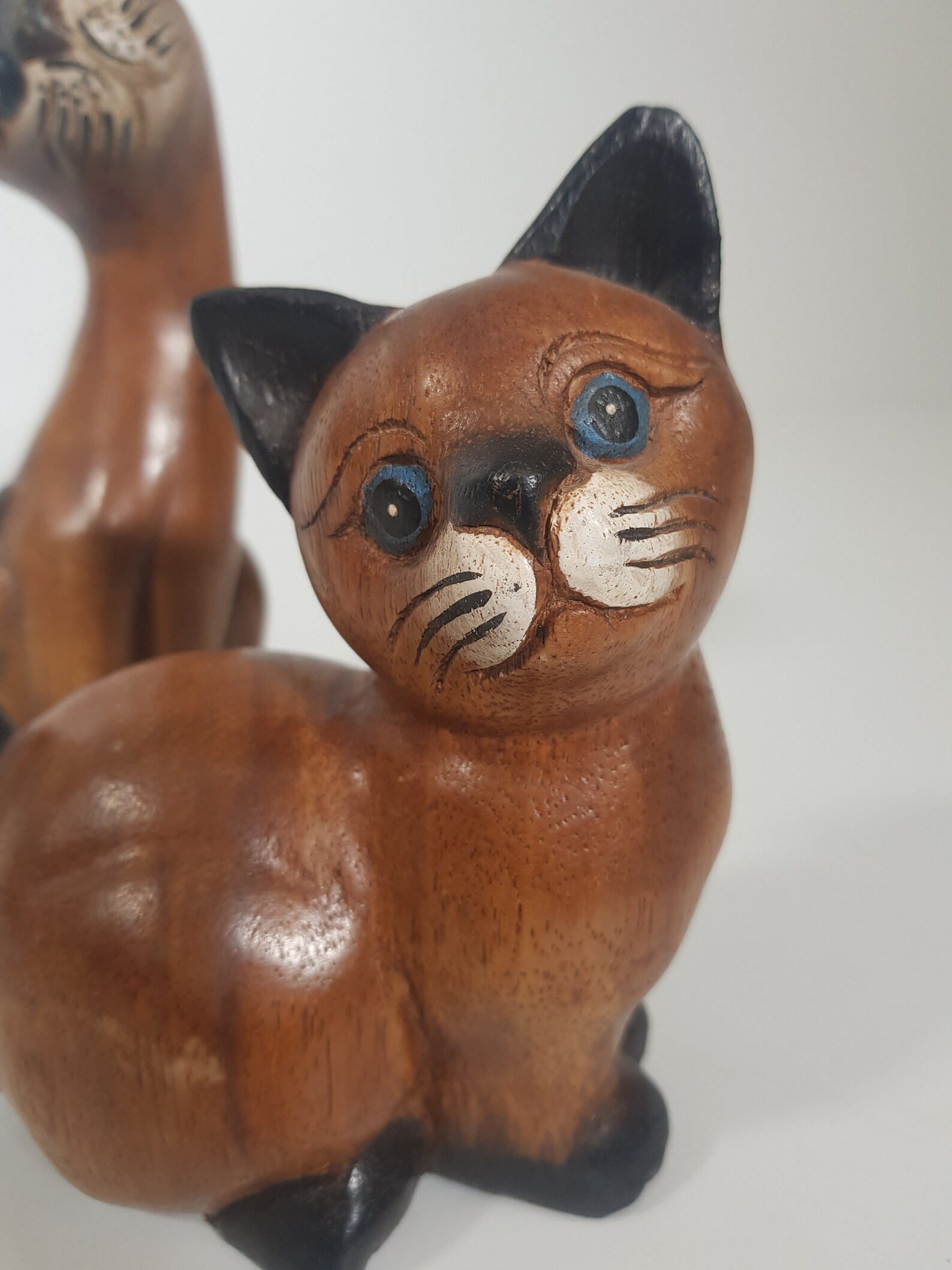 Vintage woodencat figurinelightweight woodcarved & Etsy