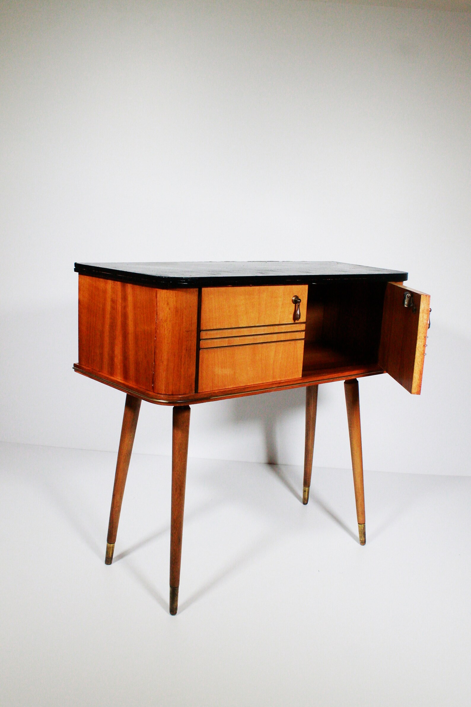 Vintage de mediados de siglo roble alemán con cajones / | Etsy