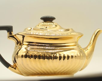 Vintage, Crown Devon Gold Teapot