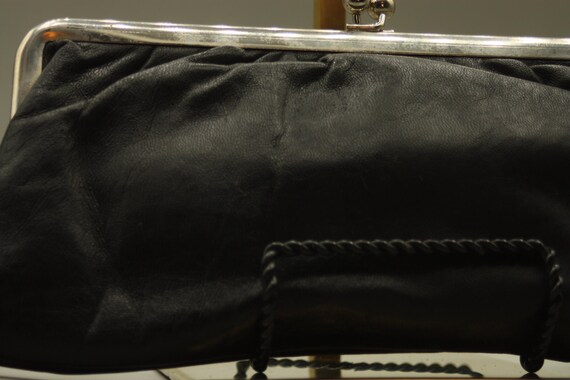 Basic black leather clutch - image 8