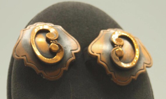 Whiting & Davis Copper Clip On Earrings View 2