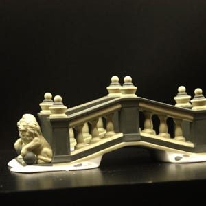 Dept. 56 - Heritage Village &quot;Lions Head&quot; Bridge