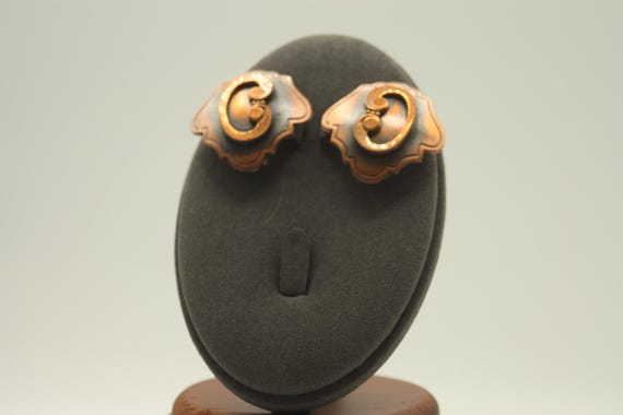Whiting & Davis Copper Clip On Earrings View 3