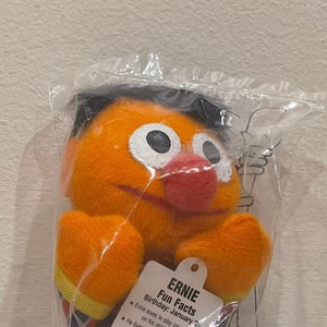 Ernie, 5&quot; Sesame Street plush bean bag from Kelloggs NEW WITH TAGS