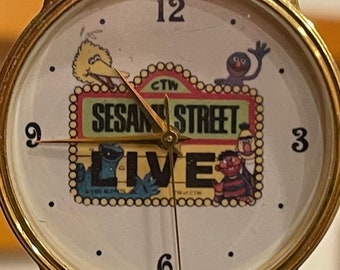 Sesame Street Live analog quartz wristwatch by Image Watches Inc in EXCELLENT WORKING CONDITION