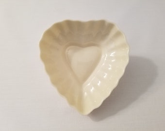 Vintage Irish Belleek Pottery Scalloped Heart Shaped Bone China Dish 7th Mark Gold/Brown