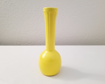 Vintage Midcentury Modern Bright Chartreuse Matte Yellow Art Nouveau Haeger Pottery Vase #221