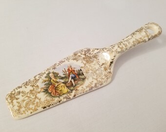 Vintage Rare Courting Couple Crest o Gold Filigree Sabin Pie Cake China Server