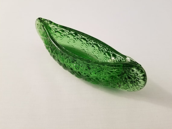 Vintage Fenton Green Daisy Button Glass Canoe Dish - Etsy