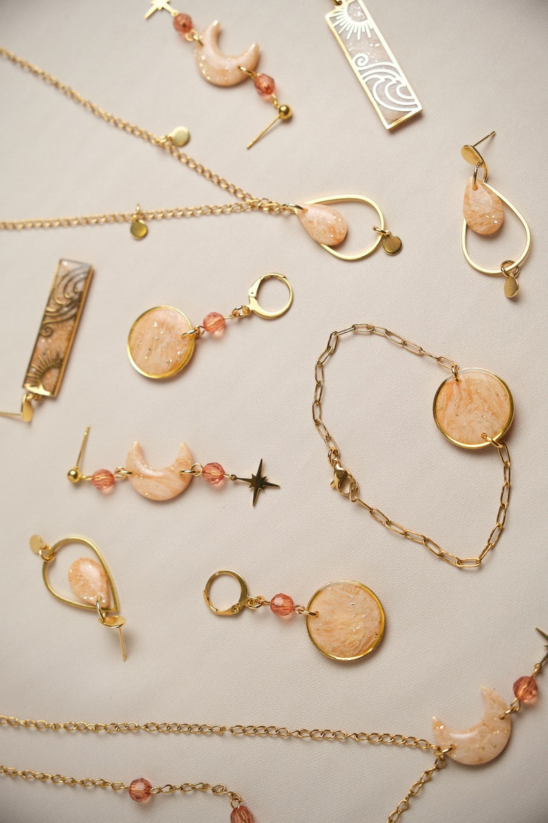 Ensemble de bijoux orange pastel faits main, bijoux élégants uniques, boucles d'oreilles fantaisie célestes, collier étoile de lune en or, cadeau féerique image 5