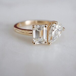 Toi Et Moi Women Engagement Ring / 5 TCW Pear & Emerald Cut Moissanite ...